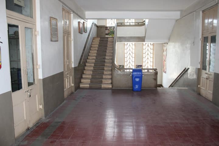 Shree OH Nazar Ayurved College campus in Surat, Gujarat, India — photo 3