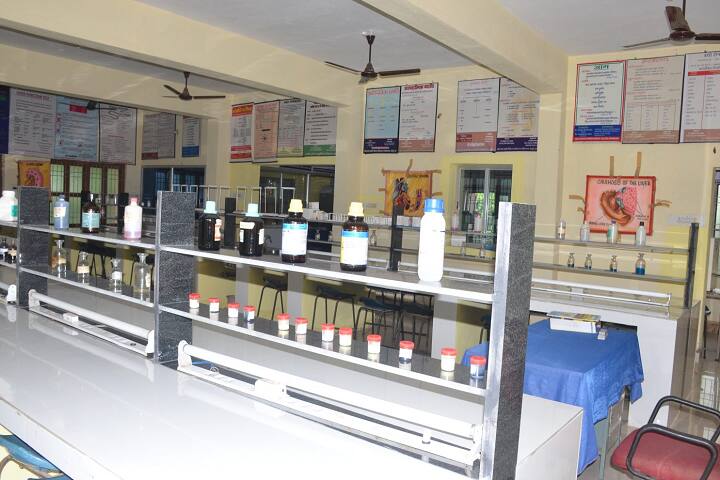 Rajiv Lochan Ayurved Medical College and Hospital campus in Durg, Chhattisgarh, India — photo 6