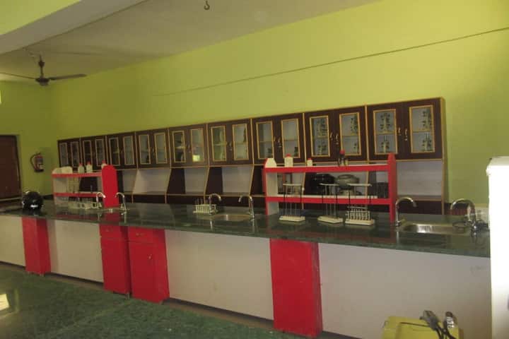 Dayanand Ayurvedic Medical College and Hospital campus in Siwan, Bihar, India — photo 6