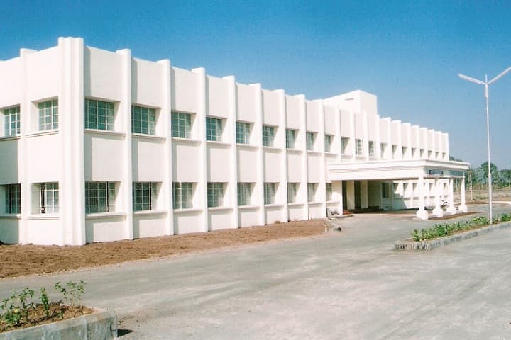 SVPM Institute of Management campus in Pune, Maharashtra, India — photo 2