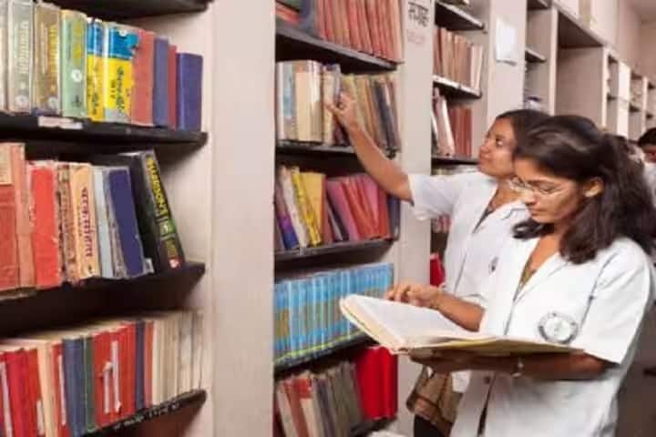 Yashwant Ayurvedic College Post Graduate Training and Research Centre campus in Panhala, Maharashtra, India — photo 4