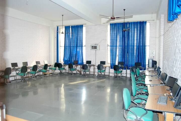 St Thomas Management Institute campus in Jhajjar, Haryana, India — photo 2