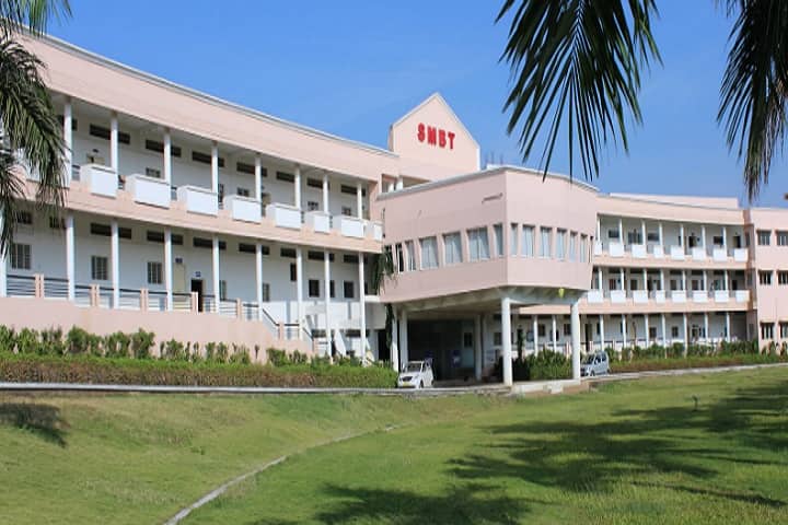 SMBT Ayurved College and Hospital campus in Igatpuri, Maharashtra, India — photo 1