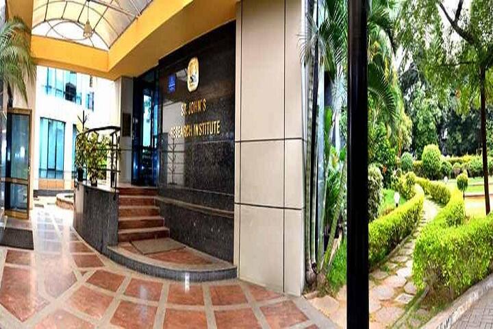 St Johns Medical College campus in Bangalore, Karnataka, India — photo 1