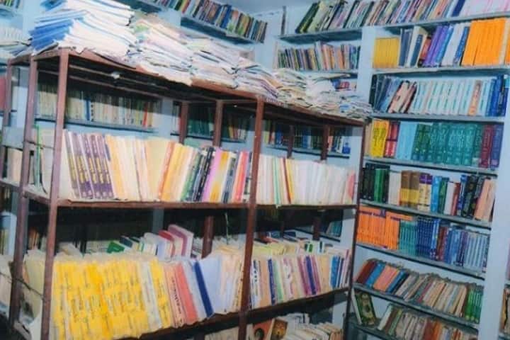 Ramrao Patil Ayurved Mahavidyalaya campus in Parbhani, Maharashtra, India — photo 3