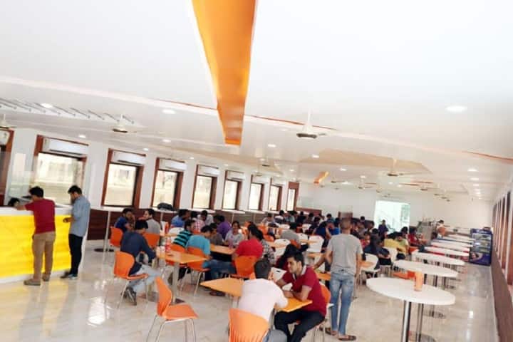 KIET School of Pharmacy campus in Ghaziabad, Uttar Pradesh, India — photo 3