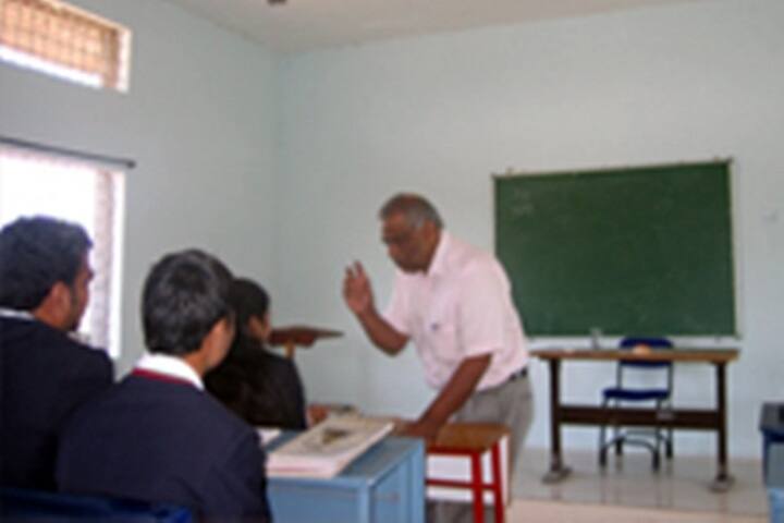 SRM Post Graduate College MBA campus in Karimnagar, Telangana, India — photo 2