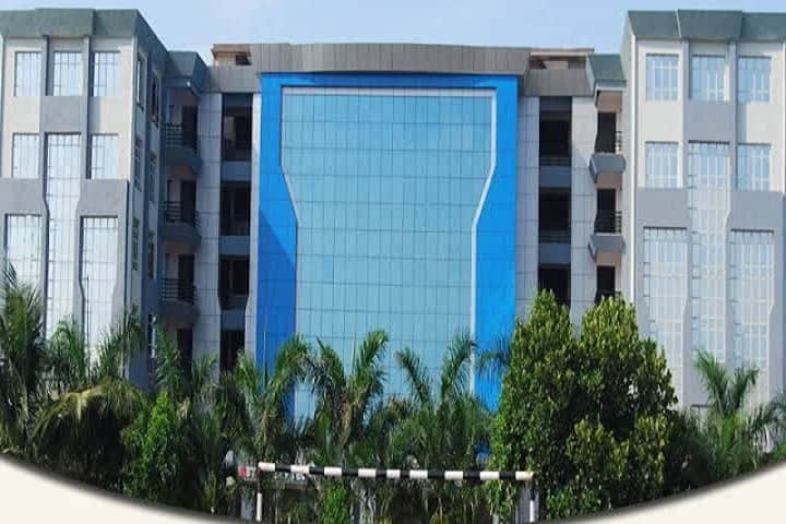 East West College of Nursing campus in Bangalore, Karnataka, India — photo 3
