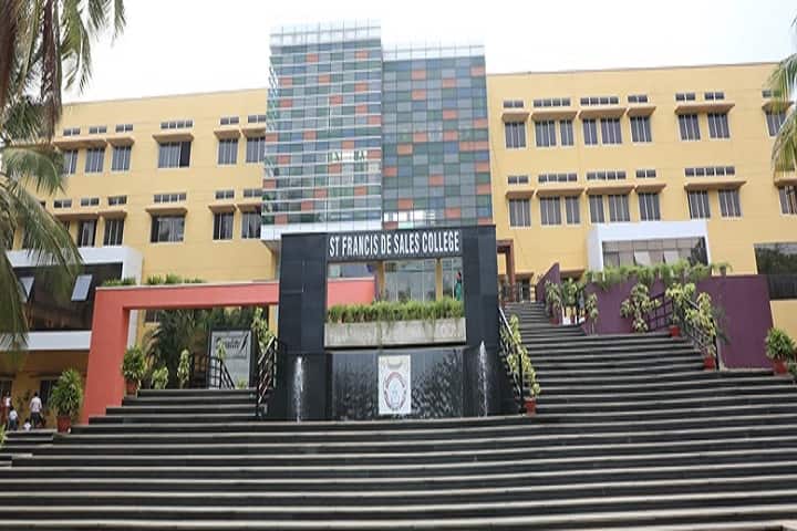 St Francis De Sales College campus in Bangalore, Karnataka, India — photo 1