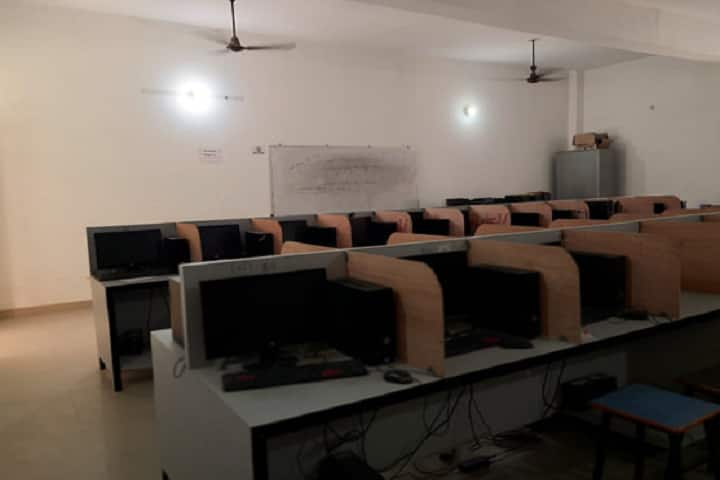 Maha Manav Gautam Buddha Polytechnic campus in Gorakhpur, Uttar Pradesh, India — photo 3