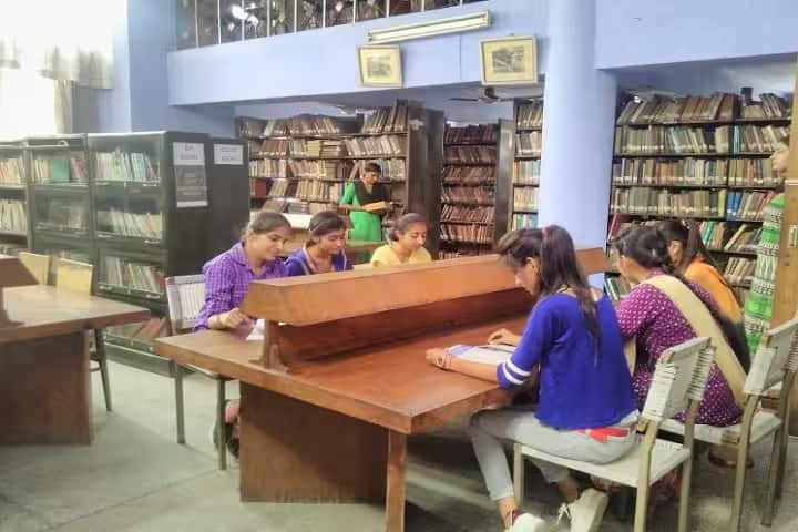 Dev Samaj College for Girls campus in Ambala, Haryana, India — photo 3
