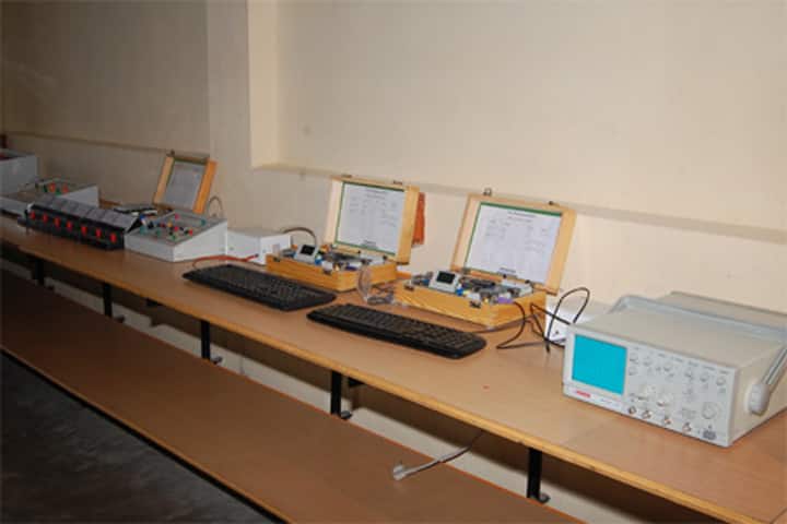 Maa Vaishno Maa Sharda Polytechnic campus in Azamgarh, Uttar Pradesh, India — photo 5