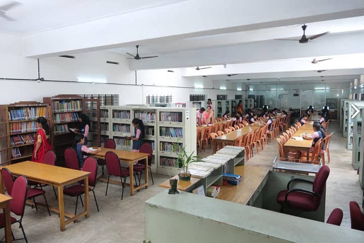 Caritas College of Nursing campus in Kottayam, Kerala, India — photo 3
