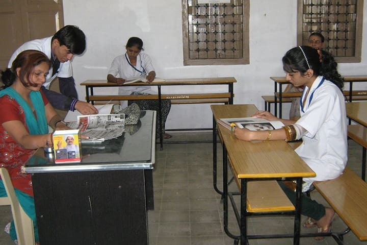 Shri DM Patel College of Physiotherapy campus in Amreli, Gujarat, India — photo 2