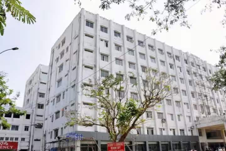 Narayana College of Nursing campus in Nellore, Andhra Pradesh, India — photo 2