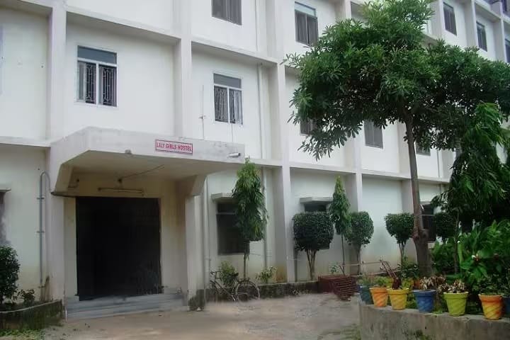 Narayan Nursing College campus in Jamuhar, Bihar, India — photo 5