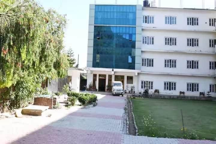 Murari Lal Memorial School and College of Nursing campus in Solan, Himachal Pradesh, India — photo 1