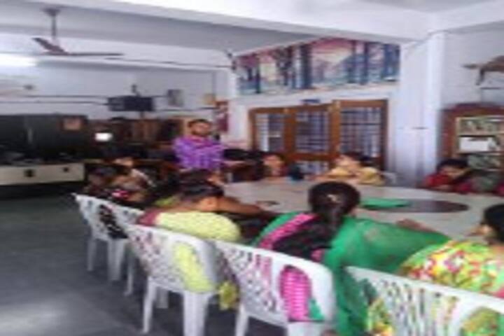Smt SI Patel Ipcowala College of Education campus in Anand, Gujarat, India — photo 1