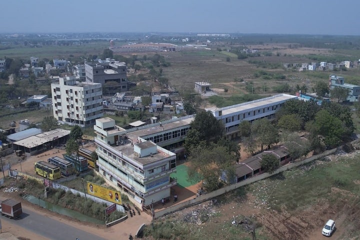 Sri Gayatri Vidya Parishad Degree College campus in Nellore, Andhra Pradesh, India — photo 3