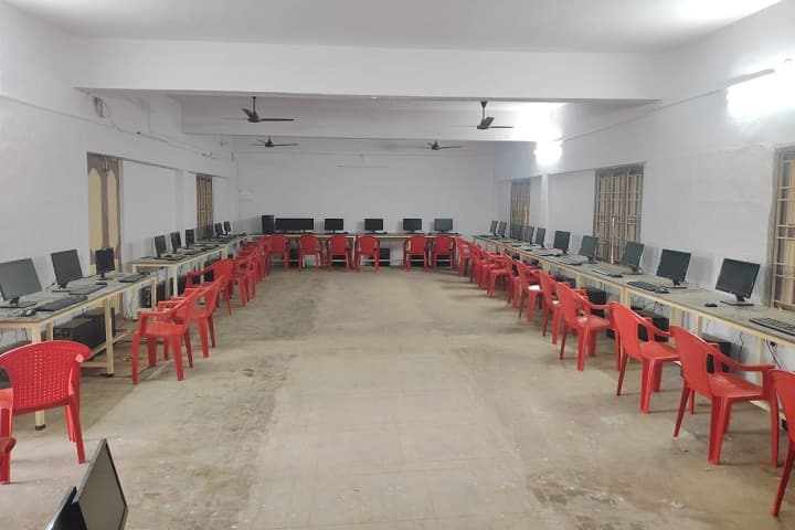 Sri Gayatri Vidya Parishad Degree College campus in Nellore, Andhra Pradesh, India — photo 4