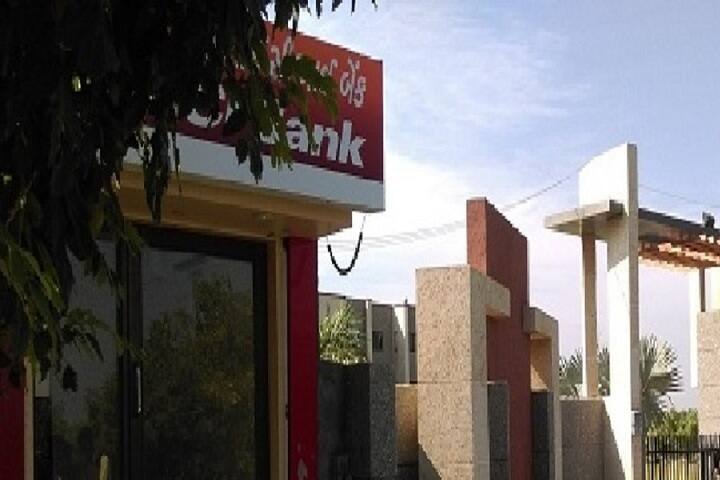 Om College of BBA campus in Junagadh, Gujarat, India — photo 3