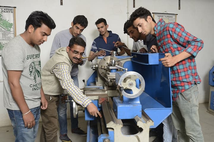 LR Polytechnic campus in Solan, Himachal Pradesh, India — photo 5