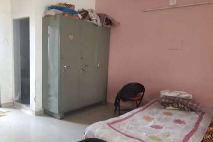 Dinsha Patel College of Nursing campus in Nadiad, Gujarat, India — photo 6