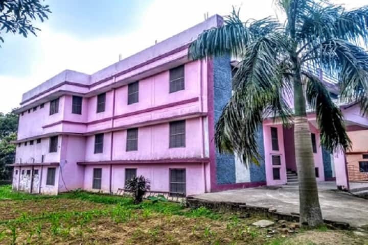 Little Flower Polytechnic campus in Gorakhpur, Uttar Pradesh, India — photo 4