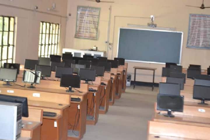Little Flower Polytechnic campus in Gorakhpur, Uttar Pradesh, India — photo 5