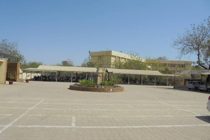Tolani Motwane Institute of Management Studies campus in Adipur, Gujarat, India — photo 1