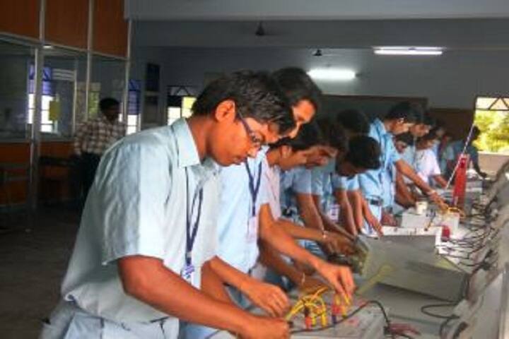 Latha Mathavan Polytechnic College campus in Madurai, Tamil Nadu, India — photo 4