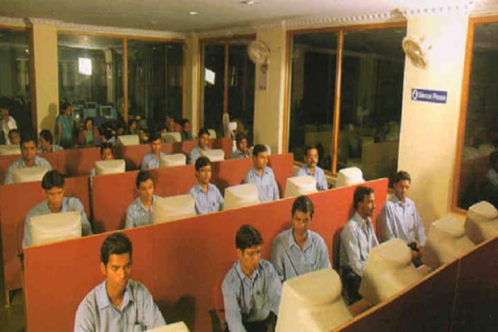 Late Vasantdada Polytechnic campus in Nagpur, Maharashtra, India — photo 5