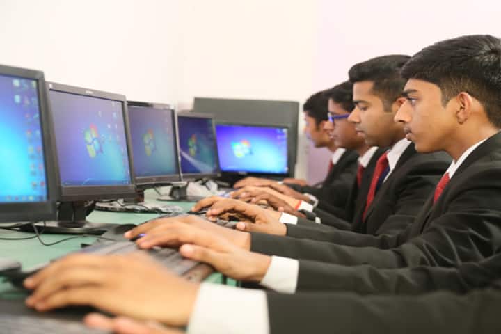 Snehacharya Institute of Management and Technology campus in Karuvatta, Kerala, India — photo 4