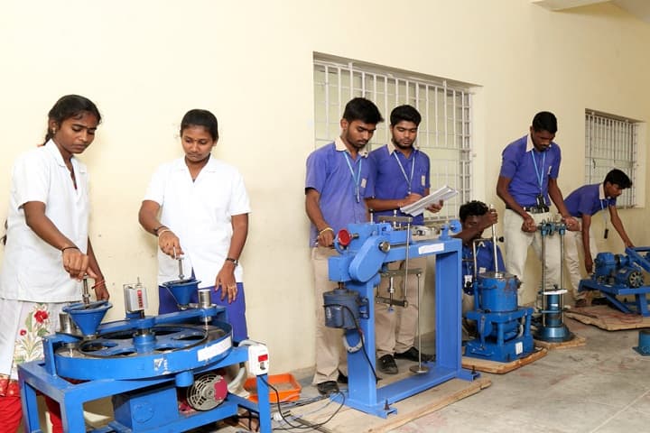 Kumaran Polytechnic College campus in Tiruvannamalai, Tamil Nadu, India — photo 3