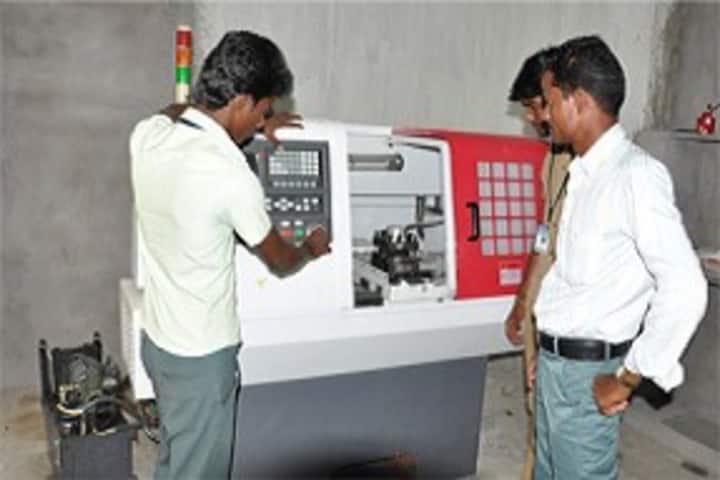 Kumaran Polytechnic College campus in Pudukkottai, Tamil Nadu, India — photo 4