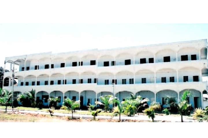 Sri Indu Institute of Management campus in Sheriguda, Telangana, India — photo 1