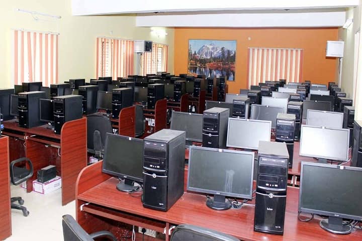 Sri Balaji PG College MBA campus in Anantapur, Andhra Pradesh, India — photo 3