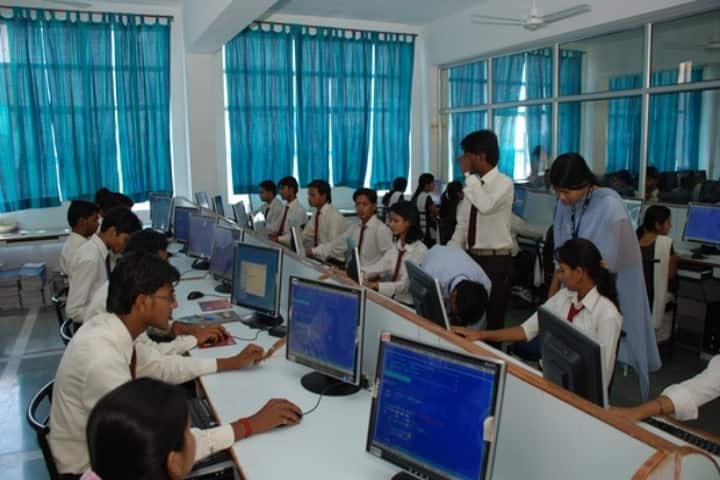 Shri Rawatpura Sarkar Institute of Management Sciences campus in Datia, Madhya Pradesh, India — photo 6