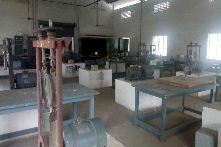 Lalgudi Co Operative Polytechnic College campus in Tiruchirappalli, Tamil Nadu, India — photo 5