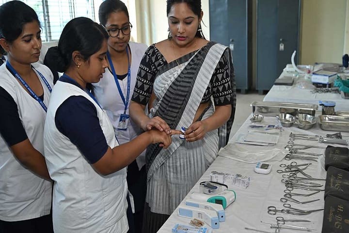 Mother Teresa Institute of Nursing campus in Kolkata, West Bengal, India — photo 3