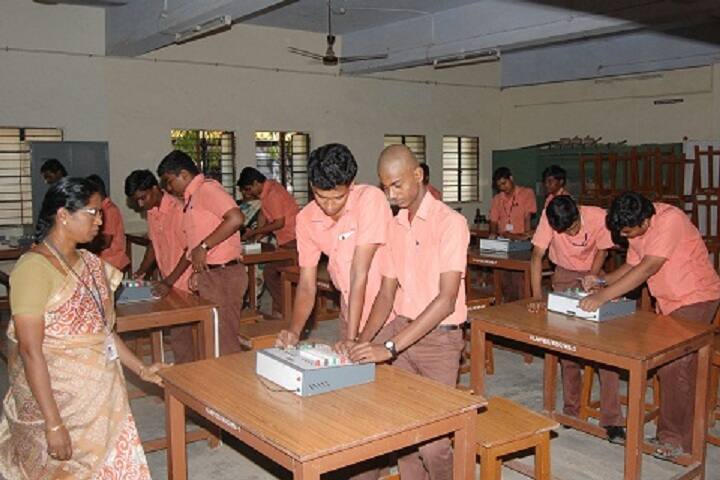 KL Nagaswamy Memorial Polytechnic College campus in Madurai, Tamil Nadu, India — photo 4
