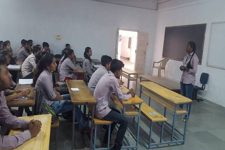 Shri BL Parikh College of BBA campus in Palanpur, Gujarat, India — photo 3