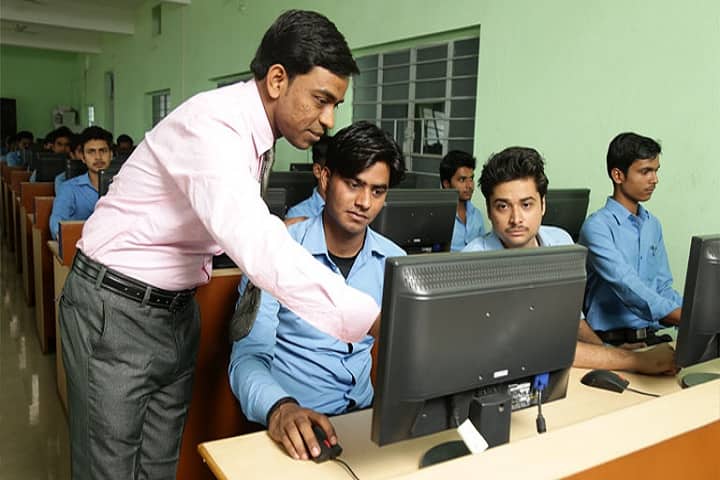 KK Polytechnic campus in Dhanbad, Jharkhand, India — photo 4