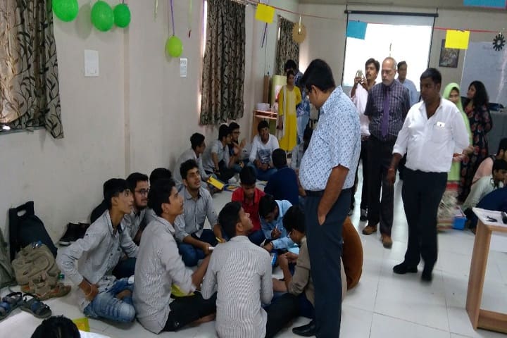 Mahavir Swami College of Polytechnic campus in Surat, Gujarat, India — photo 2