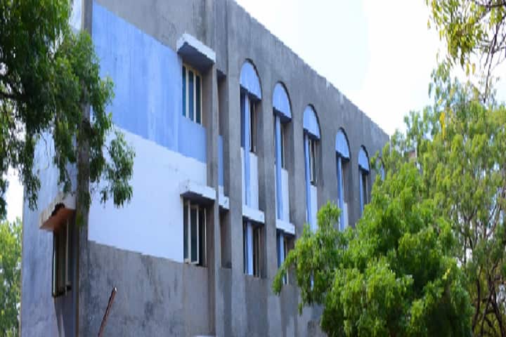 Thassim Beevi Abdul Kader College for Women campus in Keelakarai, Tamil Nadu, India — photo 1