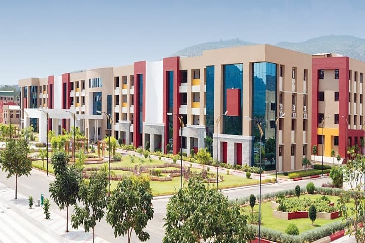 NPR Polytechnic College campus in Dindigul, Tamil Nadu, India — photo 1