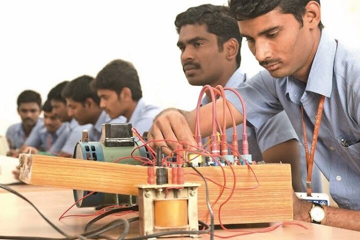 NPR Polytechnic College campus in Dindigul, Tamil Nadu, India — photo 4
