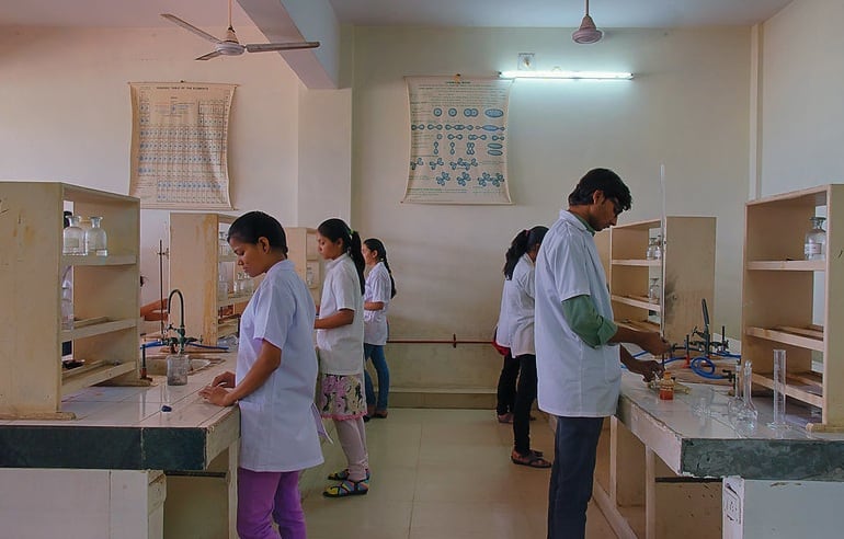 Shivam Institute of Management campus in Vapi, Gujarat, India — photo 4