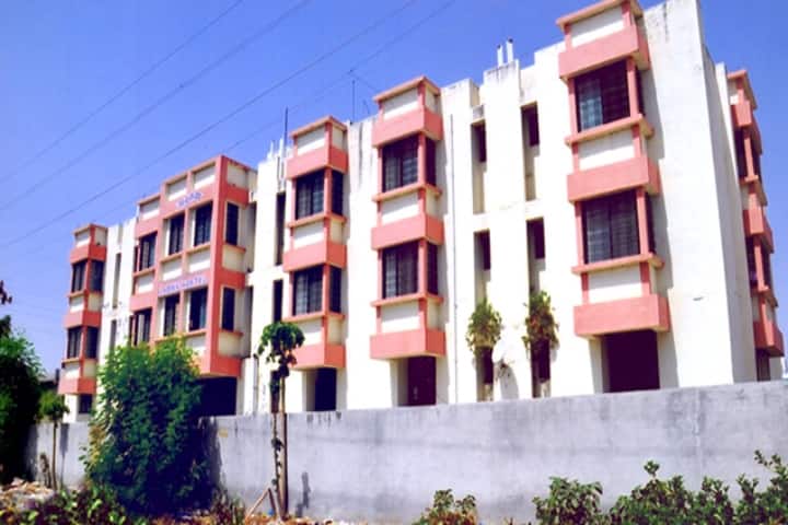 Sangam Sevabhavi Trusts Ayurved Medical College and Sanjivan Hospital campus in Ahmednagar, Maharashtra, India — photo 1