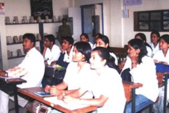 Sangam Sevabhavi Trusts Ayurved Medical College and Sanjivan Hospital campus in Ahmednagar, Maharashtra, India — photo 2